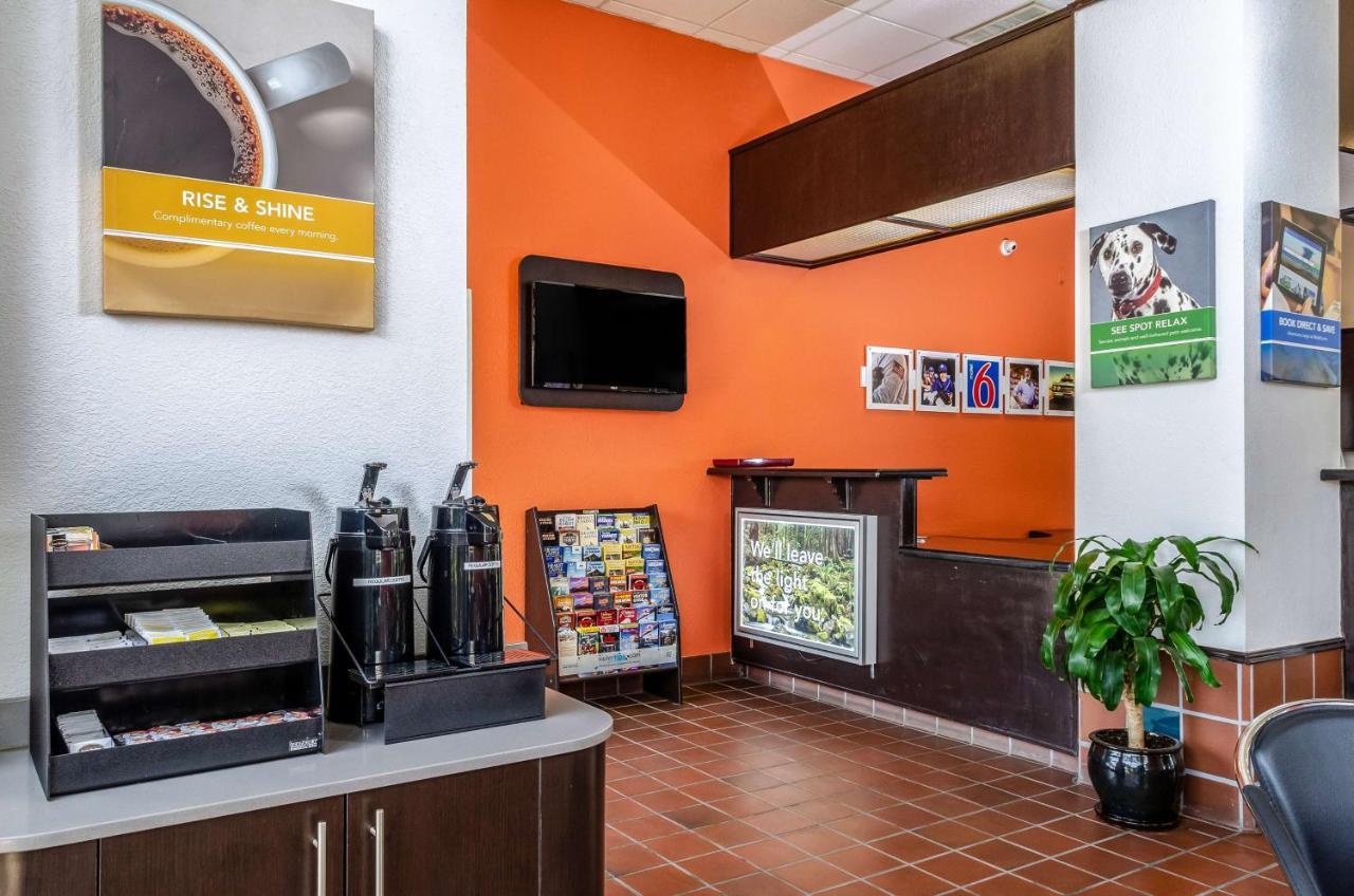 Motel 6 Oakdale, Ca Εξωτερικό φωτογραφία