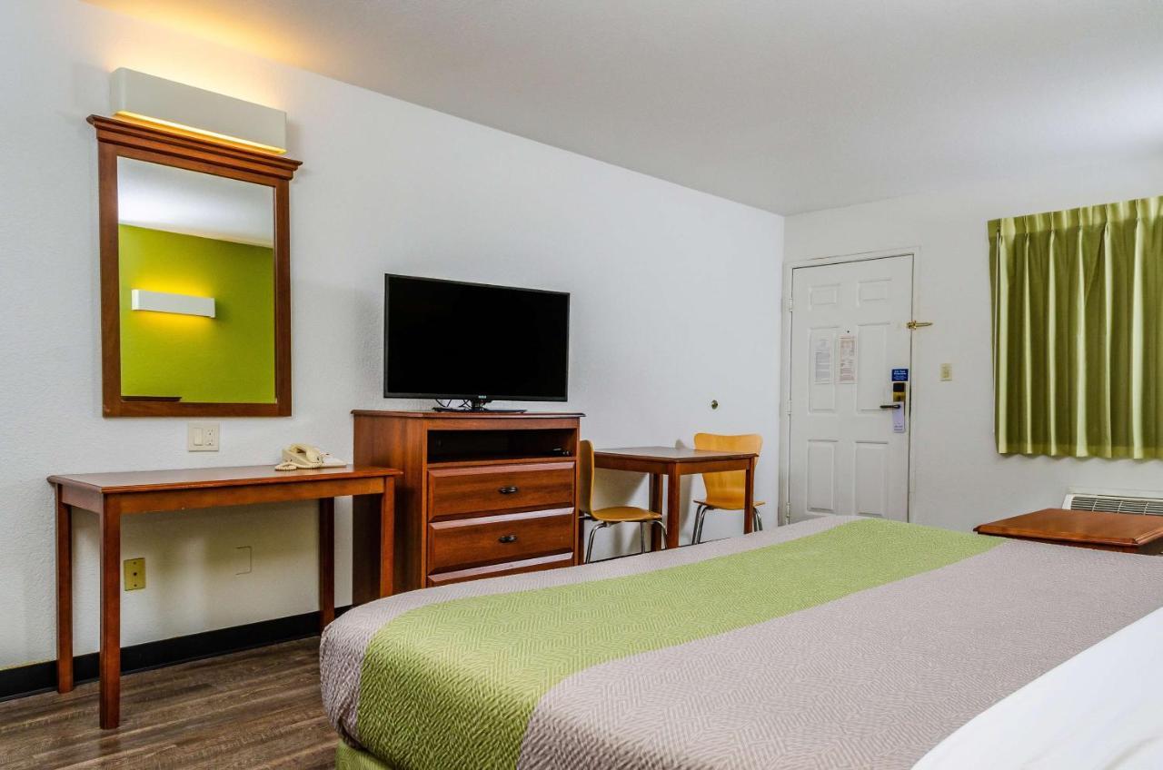 Motel 6 Oakdale, Ca Εξωτερικό φωτογραφία