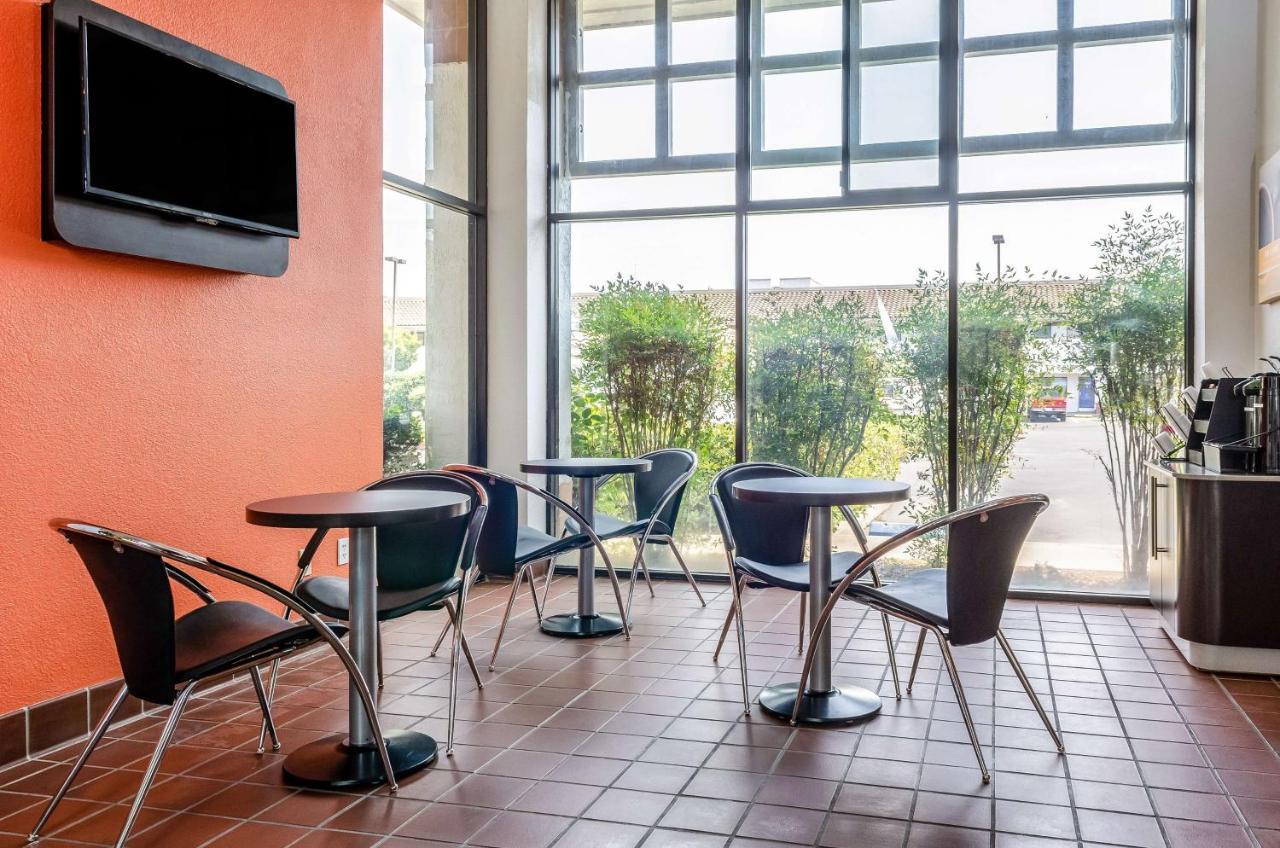 Motel 6 Oakdale, Ca Εξωτερικό φωτογραφία