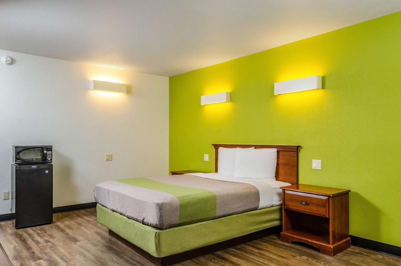 Motel 6 Oakdale, Ca Εξωτερικό φωτογραφία