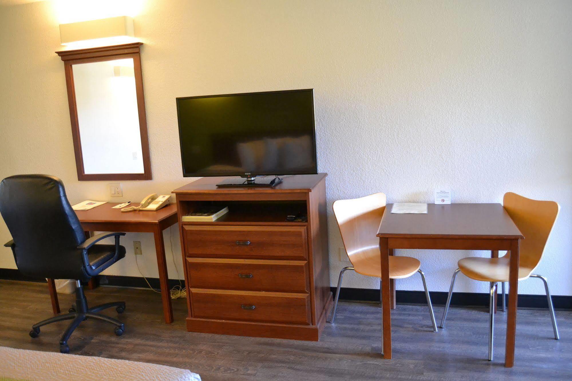 Motel 6 Oakdale, Ca Εξωτερικό φωτογραφία
