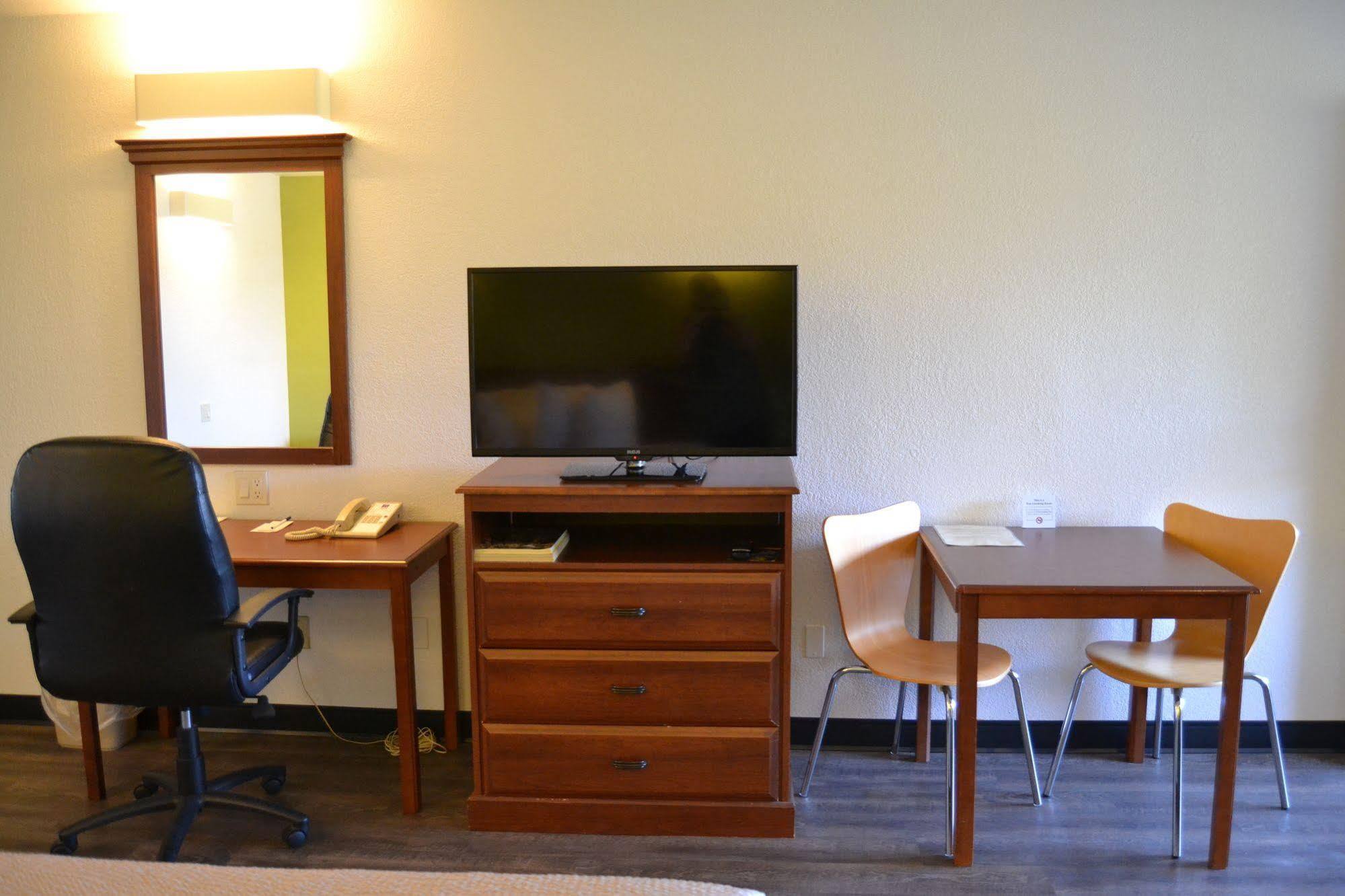 Motel 6 Oakdale, Ca Εξωτερικό φωτογραφία